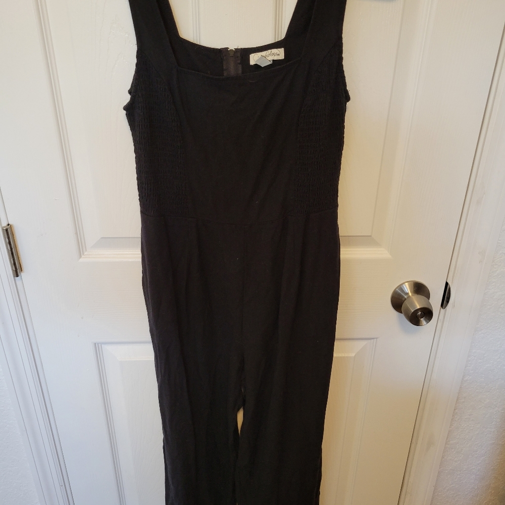 Black capri jumpsuit with pockets